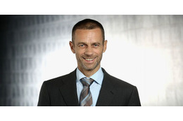 UEFAが「ぜいたく税」導入を検討中、会長が明かす 画像