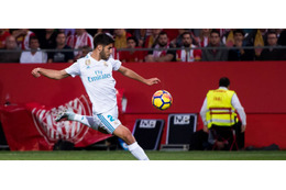 R・マドリー、アセンシオの「芸術ボレー」が上手い！そこを狙うか 画像