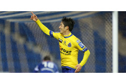 森岡亮太、新年初戦で「絶品スルーパス」で絶妙アシスト！（動画あり） 画像