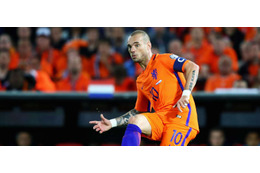 スナイデル、中東移籍後初ゴール！さすがの一撃を見よ 画像