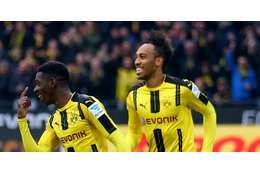 オーバメヤング、とんでもなく意味深なシャツを着る 画像