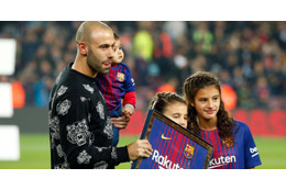 マスケラーノ、バルサお別れセレモニーで「日本発ブランド」を着る 画像