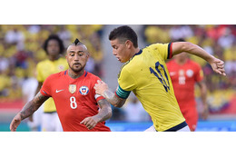 ビダル、W杯で日本代表と対戦するハメスを応援する 画像