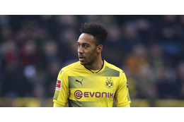 ファンの攻撃バナーに反応？オーバメヤングがInstaに奇妙な投稿を… 画像