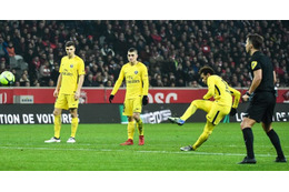 ネイマール、「無慈悲FK」で超ゴール！見るっきゃない 画像