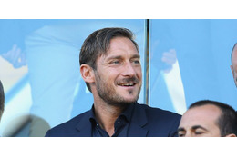 41歳トッティ、まだまだやれる！慈善試合での2発がやっぱりすごい… 画像