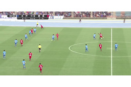 鹿島MF小笠原、早速魅せる！内田に通した「30m級スルーパス」が絶品だ 画像