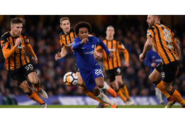 チェルシーMFウィリアンが“神業”「超絶エラシコパス」を発動！？ 画像