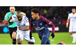 これがネイマールのテクニック！えぐい「変態プレー」を見たか 画像