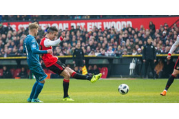 フェイエ復帰のファン・ペルシー、半年ぶりのスタメンで「美ゴール」！ 画像