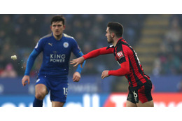 岡崎も見た？！プレミアリーグの試合中に、選手同士の「雪合戦」が勃発！ 画像