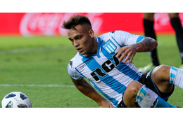 ドルトムントが欲しがる逸材！ラウタロ・マルティネスが「スーパー股抜き」 画像