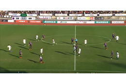 DF闘莉王、空中戦の強さが世界レベルすぎる…相手に何もさせない「跳躍力」が凄い 画像