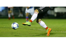 怖っ…アルゼンチンでの身も凍る「戦慄顔面キック」！顔が傷だらけに 画像