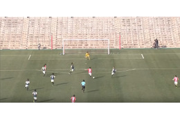 “2000年生まれ“のFW山田寛人、42歳のGK川口能活からゴール！年齢差24歳 画像