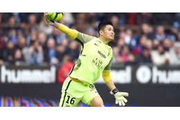 日本代表GK川島、つらすぎる5失点…デパイにボコボコにやられる 画像