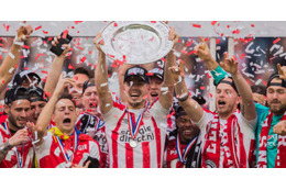 堂安と小林がプレーするオランダ1部、優勝チームが決定！あのレジェンドも歓喜 画像