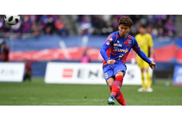 これが太田宏介の左足！文句なしの「絶妙クロス」で完璧アシストだ 画像