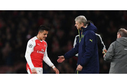 アレクシス・サンチェス、退任のヴェンゲルになんと伝えた？ 画像