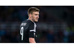 中国を蹴ったベントナーが「超ゴール」！“曲がり”がおかしい 画像