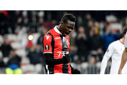 バロテッリ、やっぱり強い！「豪快ヘッド」で奪ったゴールを見よ 画像