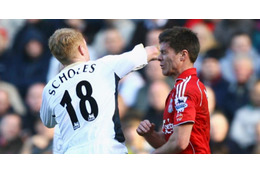 ユナイテッドvsリヴァプール！宿敵バトルであった「16度の退場劇」、全部わかる？ 画像