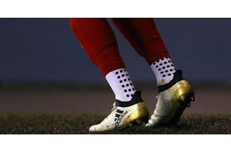 adidas製のMLSユニに驚きの「新仕様」！なんと足先なしのソックス 画像