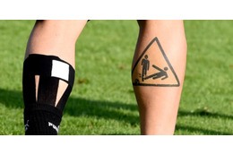 現役Jリーガーもいるぞ…「最悪のタトゥーを入れた11人のサッカー選手」 画像