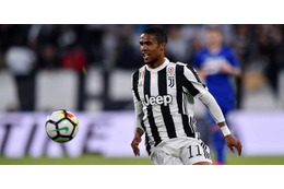 ドウグラス・コスタ、「変態ラボーナ」をやる…スタジアムも騒然に 画像