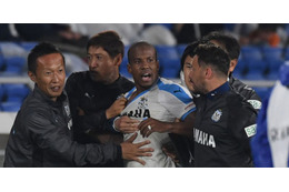 横浜戦で大暴走の磐田DFギレルメ、処分が決定 画像