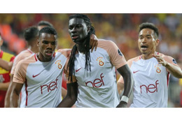 長友のガラタサライ、3年ぶりの優勝！サポーターもすごいことに 画像