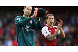 アーセナル、GKチェフやDFベジェリンらの「背番号を変更」！ 画像