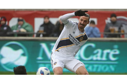 W杯に出ないイブラヒモヴィッチ、頭で2ゴール！動画で見るべし 画像