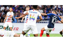 U.S.A！最強フランス代表とドローの「虹色ユニ」を見たかい？ 画像
