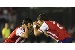 忍者か！日本と対戦のパラグアイ代表に激似すぎる双子がいる 画像