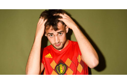 W杯直前なのに…ベルギー代表デ・ブライネ、同僚ヤヌザイに鬼タックルを食らわす！ 画像