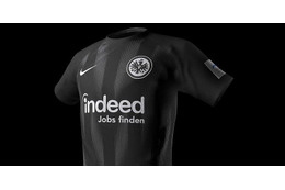 長谷部のフランクフルト、ダークカラーの新しいホームユニフォームを“公開”！ 画像