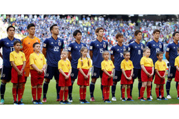 W杯初戦で金星の日本代表、吉田麻也の「やさしさ」が海外で話題に！ 画像