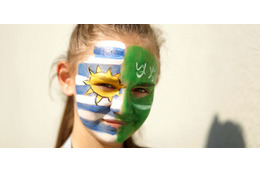 「日本人に触発された！」 各国サポーターが清掃活動を開始 画像