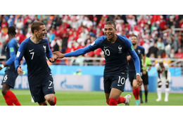 フランスが2連勝でベスト16進出！連敗のペルーは敗退が決定 画像
