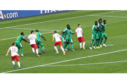 日本も注意だ！？セネガル代表、セットプレーの「画期的戦術」が話題に 画像