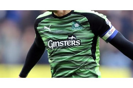 精巣ガンを克服！24歳のサッカー選手、復帰戦でいきなりゴール！ 画像