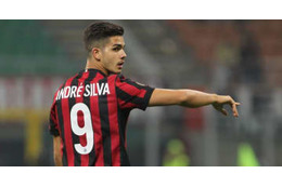 イグアインに9番を譲ったミランFW、背番号が「69」になり話題に 画像