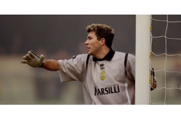 「GK世界最高記録」を更新した8名の伝説的守護神たち 画像