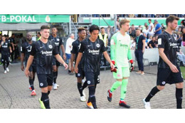 長谷部誠「今日のプレーは本当にひどかった」…22年ぶりの大失態に 画像