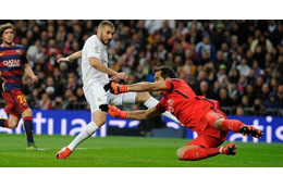 レアル、アキレス腱断裂の元バルサGKに「素敵な手紙」を送る　 画像