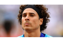 GKオチョア、あのモフモフヘアを3年ぶりに断髪！イケメンになる 画像