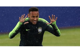 ネイマールが犯罪組織を潰しに行くらしい。漫画で 画像