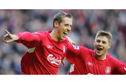 クラウチが明かす！パパラッチもやられた「ジェラードの仰天変装」 画像