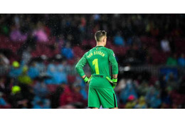 こんなGKが他にいるか！バルサ守護神テア・シュテーゲン、“足元”がおかしい 画像
